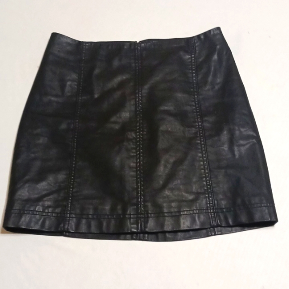 Free People size small black vegan leather mini skirt